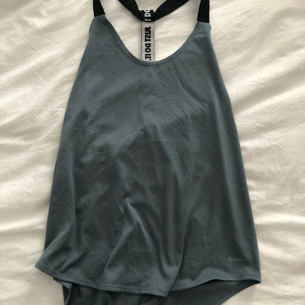 Nike dry fit workout tank top